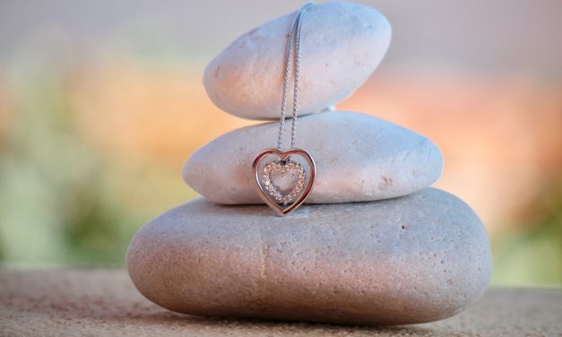 <span id="titleiswpReadMe_751">IDOL IN THE HEART</span>