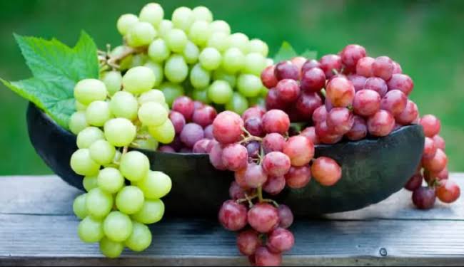 <span id="titleiswpReadMe_5886">GRAPES: TINY FRUITS WITH BIG BENEFITS</span>